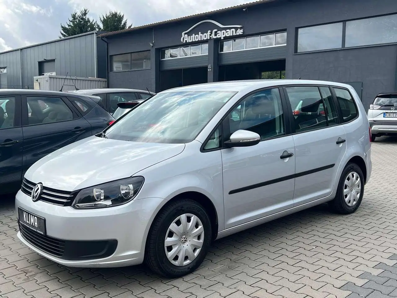 Photo 1 : Volkswagen Touran 2014 Petrol