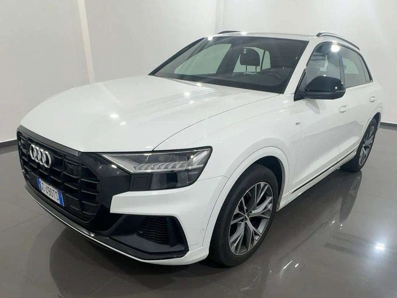 Photo 1 : Audi Q8 2020 Diesel