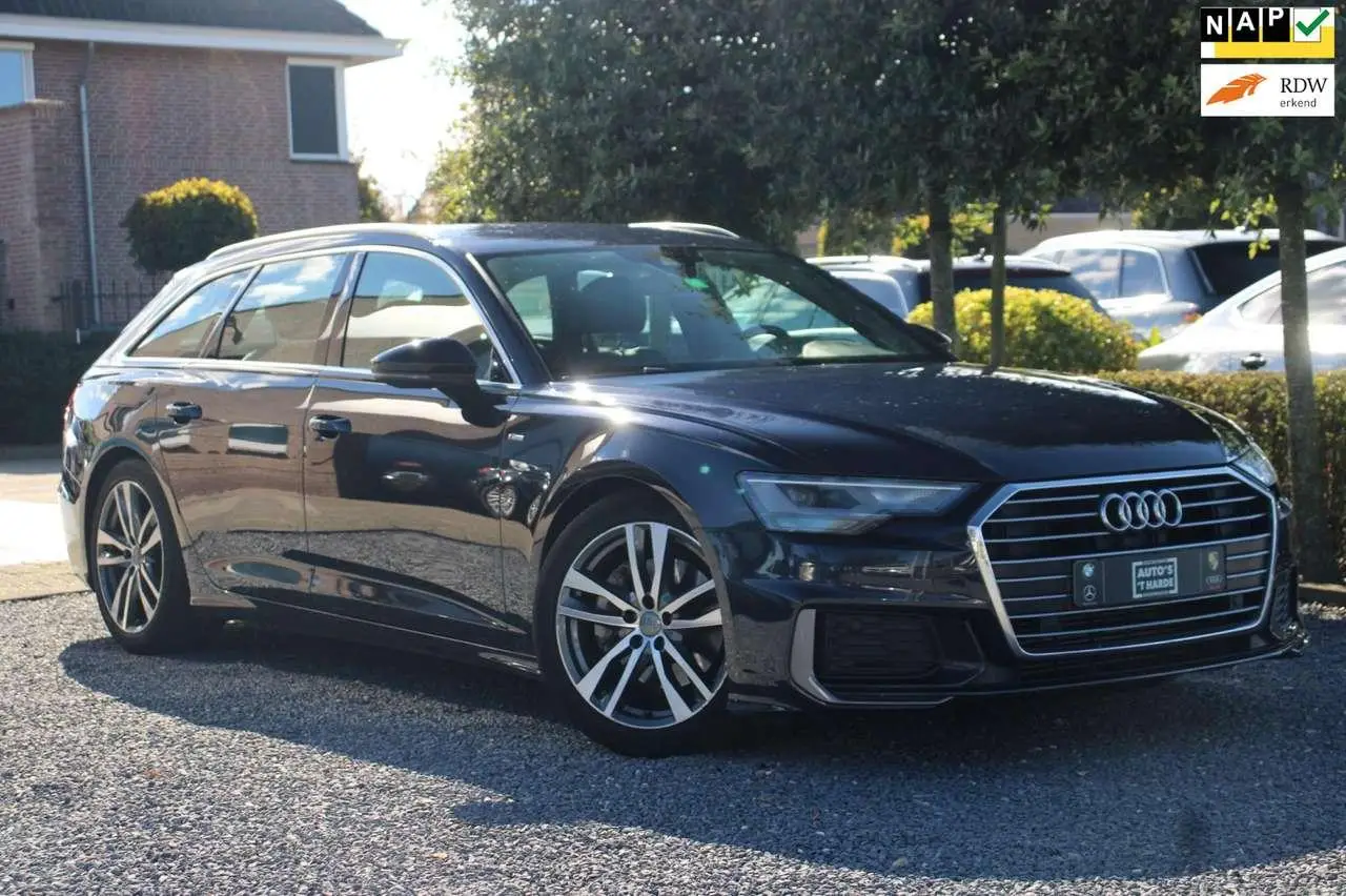 Photo 1 : Audi A6 2019 Essence