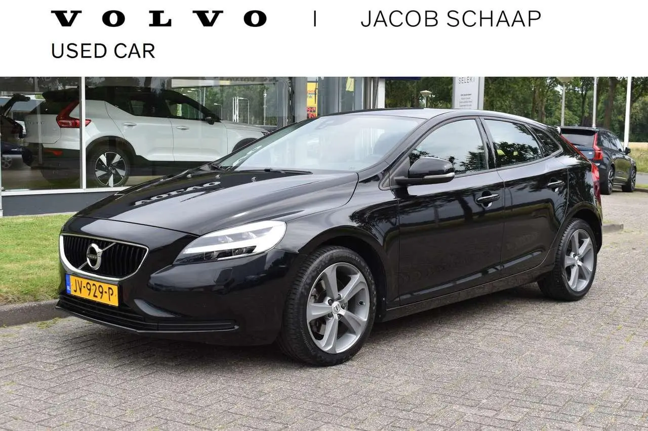 Photo 1 : Volvo V40 2016 Essence