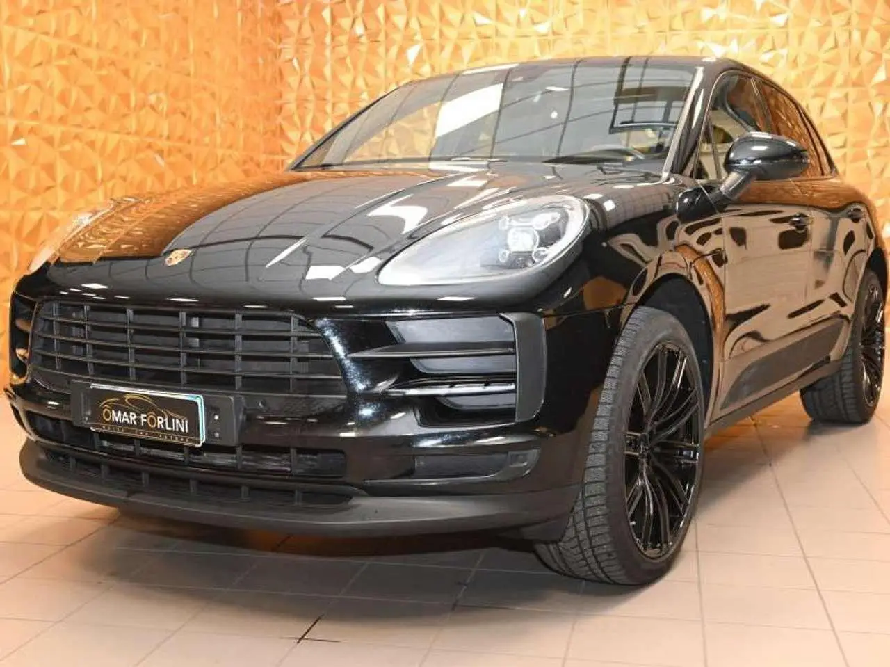 Photo 1 : Porsche Macan 2021 Essence