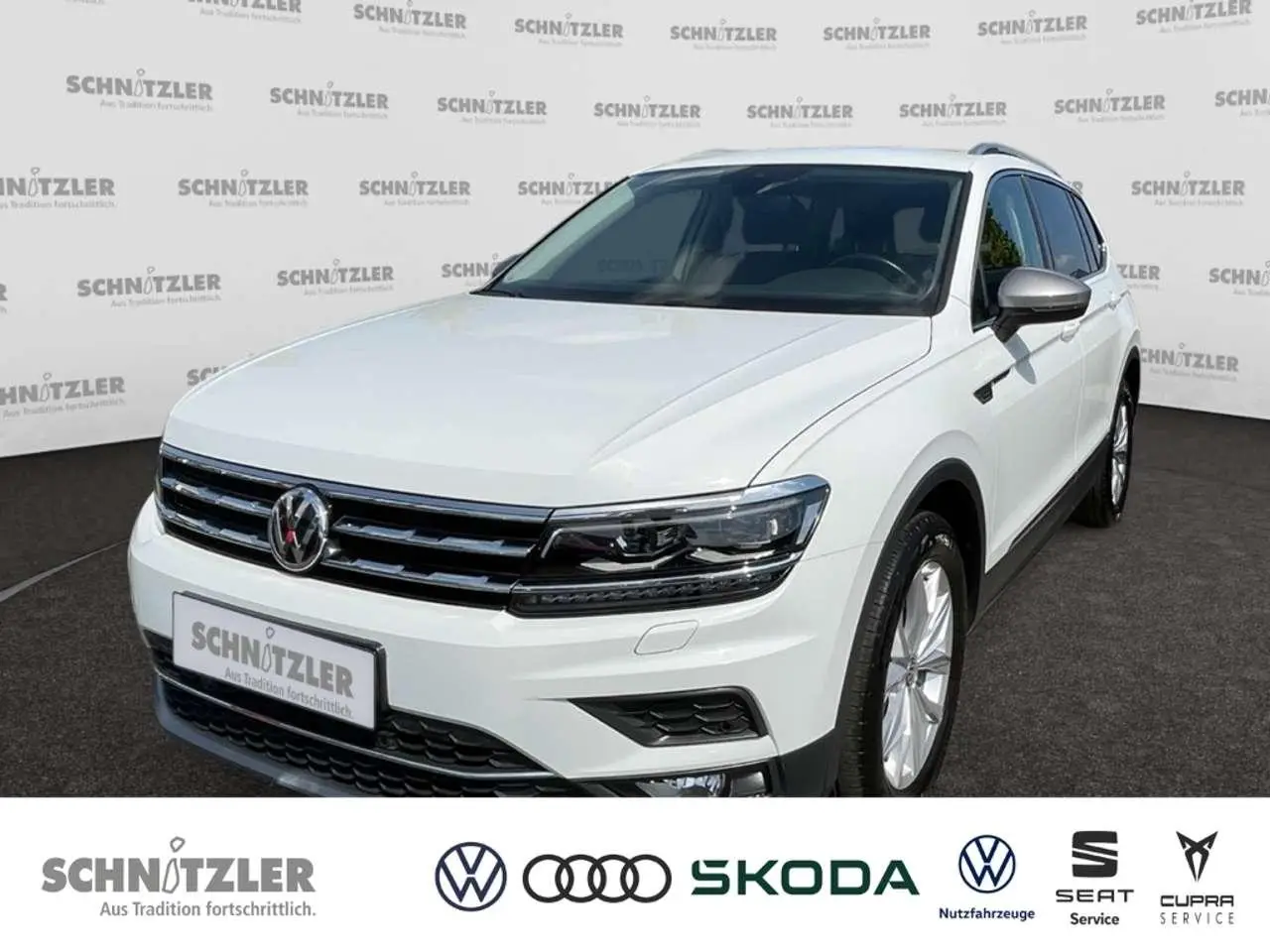 Photo 1 : Volkswagen Tiguan 2021 Essence