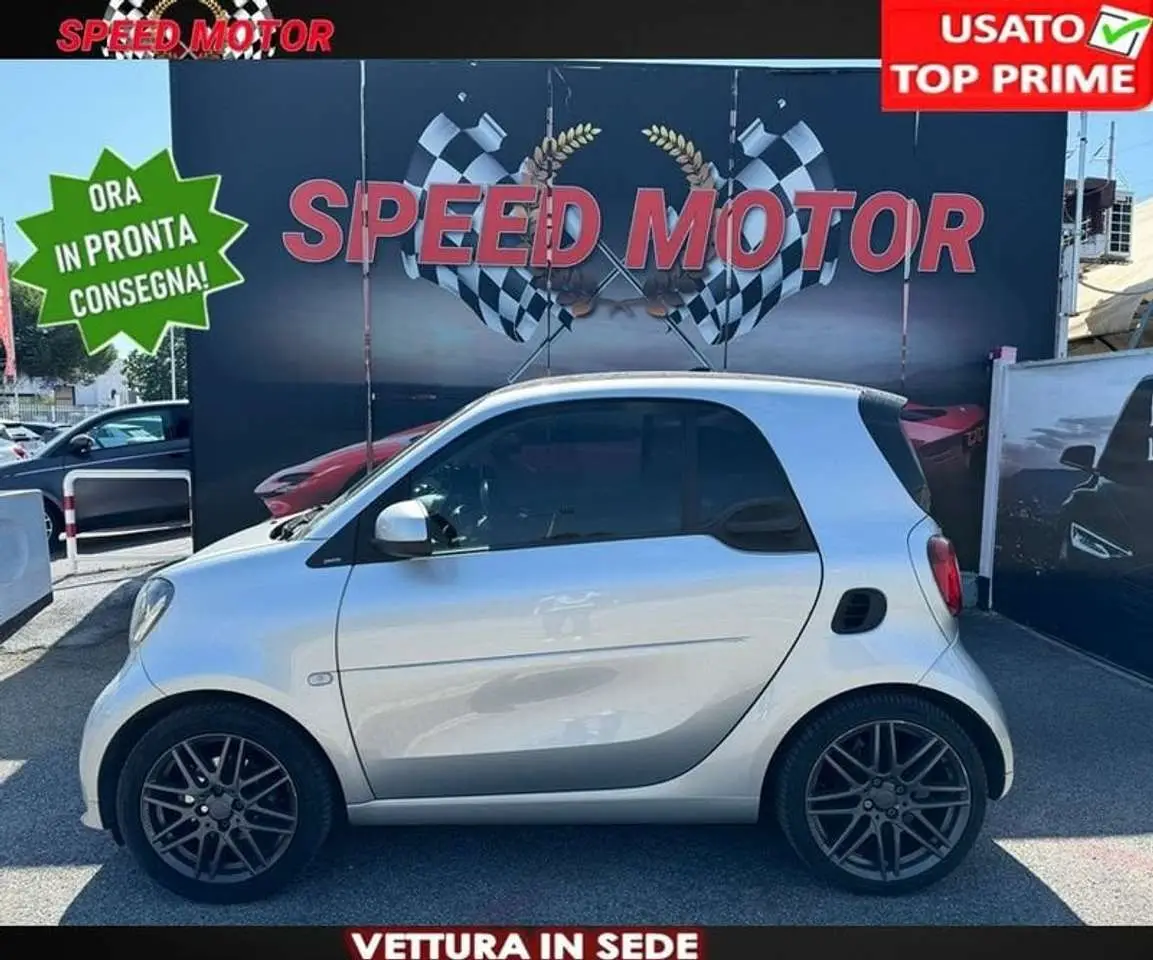 Photo 1 : Smart Fortwo 2017 Petrol