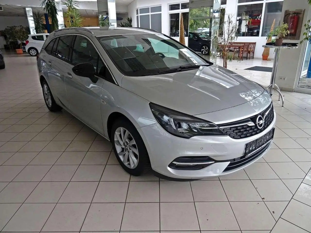 Photo 1 : Opel Astra 2022 Diesel