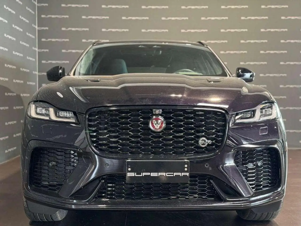 Photo 1 : Jaguar F-pace 2023 Essence