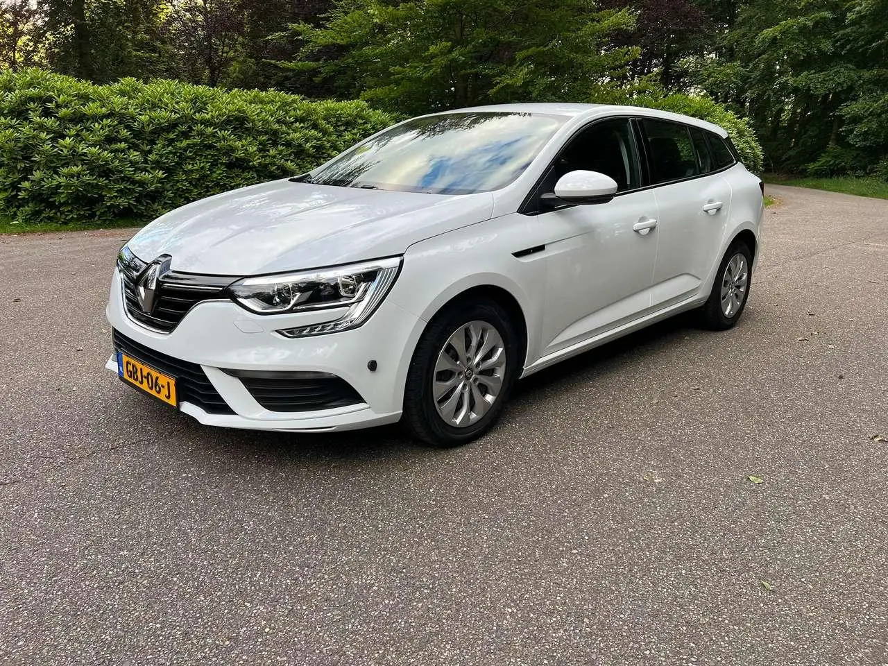 Photo 1 : Renault Megane 2020 Essence