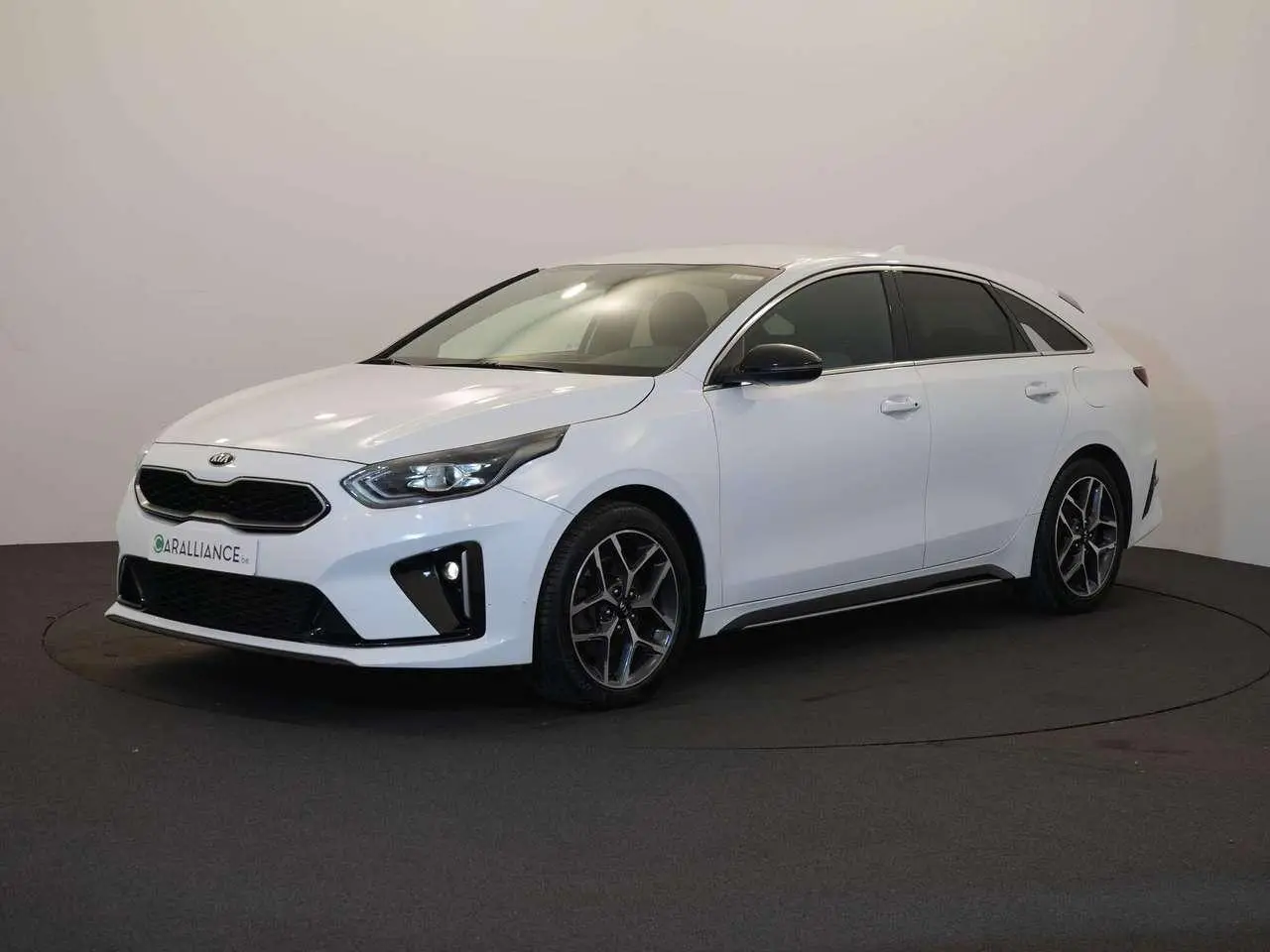 Photo 1 : Kia Proceed 2022 Petrol