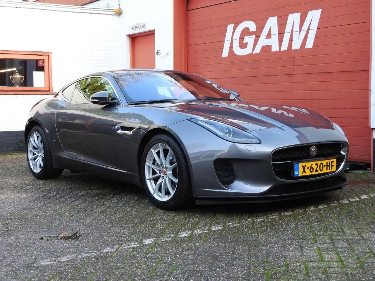 Photo 1 : Jaguar F-type 2018 Essence