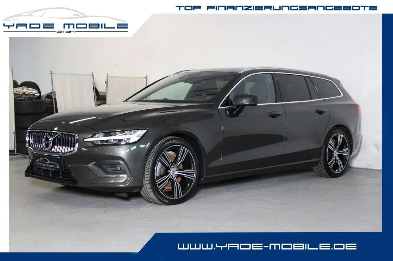 Photo 1 : Volvo V60 2019 Petrol