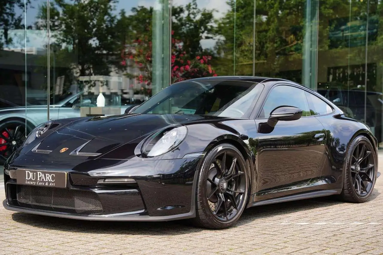 Photo 1 : Porsche 992 2022 Essence