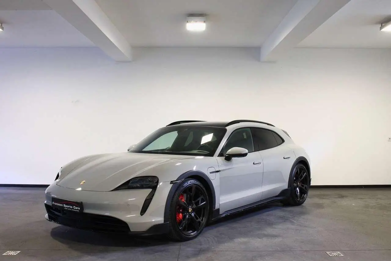 Photo 1 : Porsche Taycan 2021 Electric