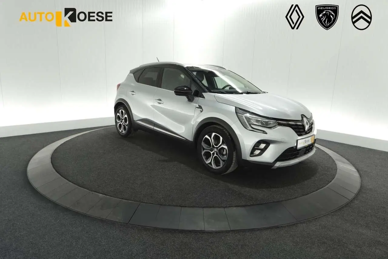 Photo 1 : Renault Captur 2022 Hybride