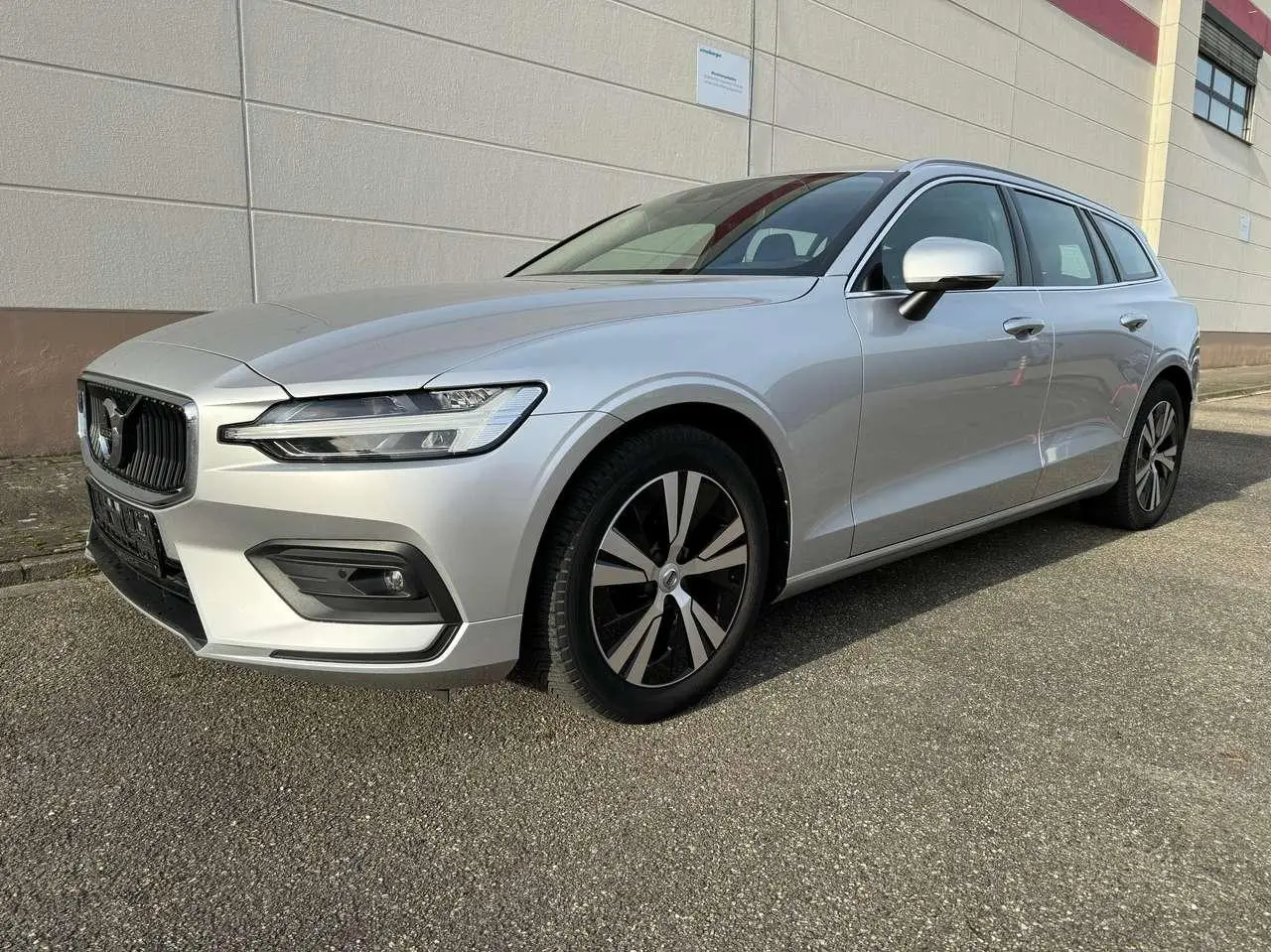 Photo 1 : Volvo V60 2021 Diesel