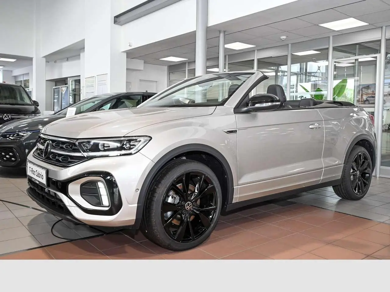 Photo 1 : Volkswagen T-roc 2024 Petrol