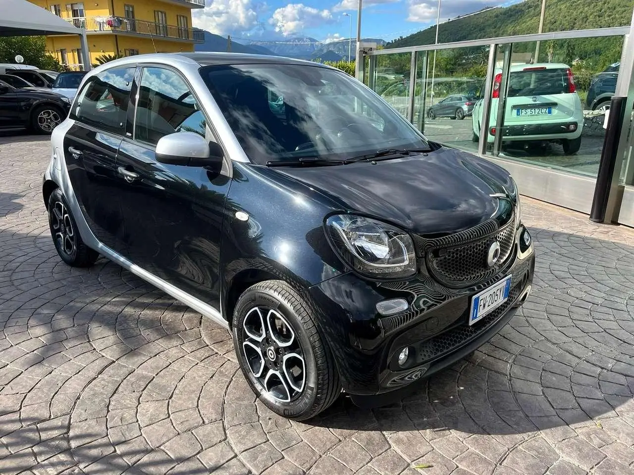 Photo 1 : Smart Forfour 2019 Petrol