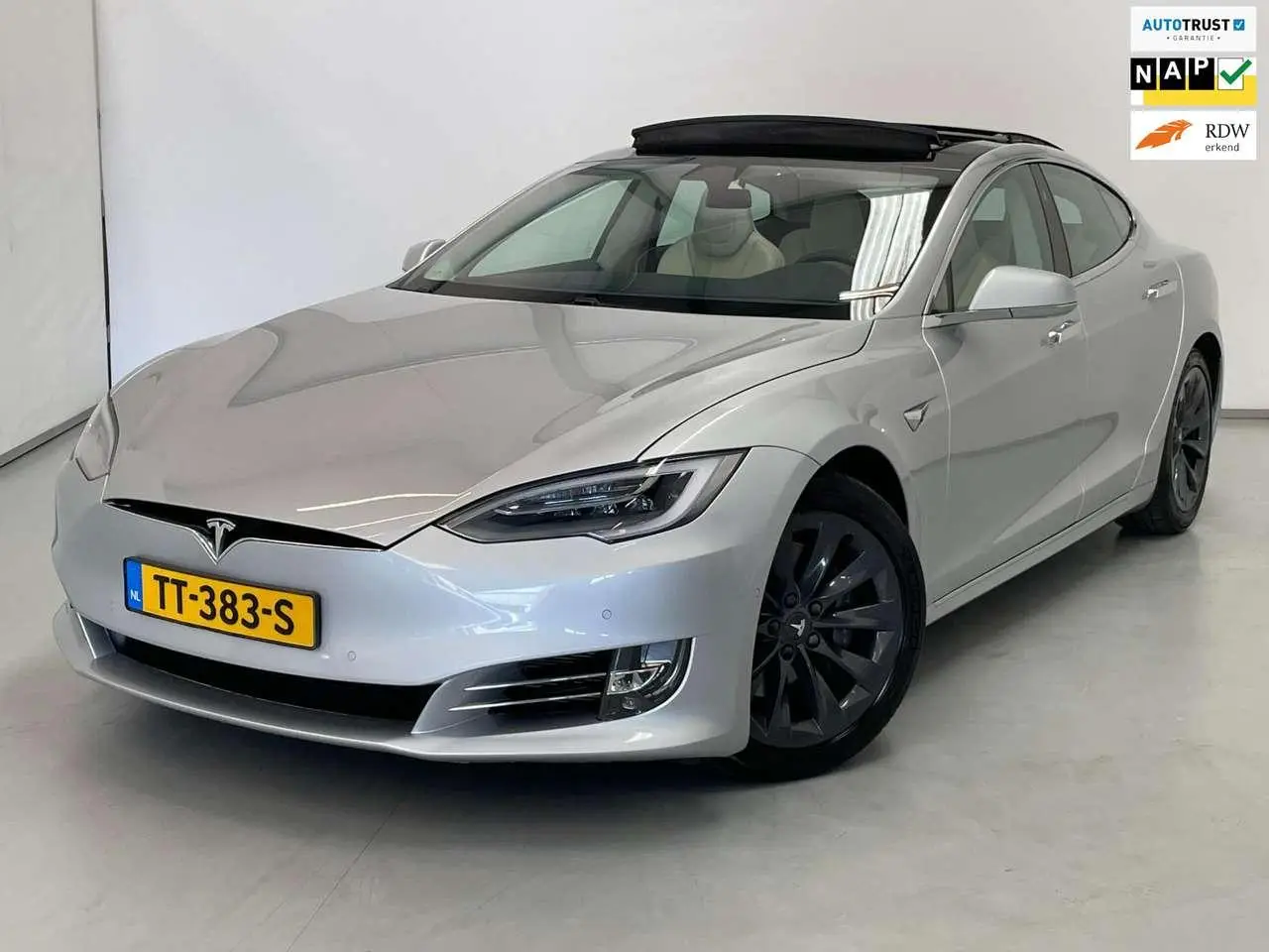 Photo 1 : Tesla Model S 2018 Électrique