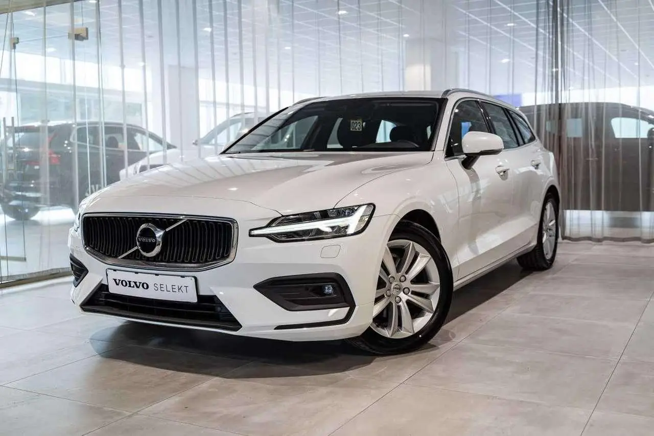 Photo 1 : Volvo V60 2020 Hybride