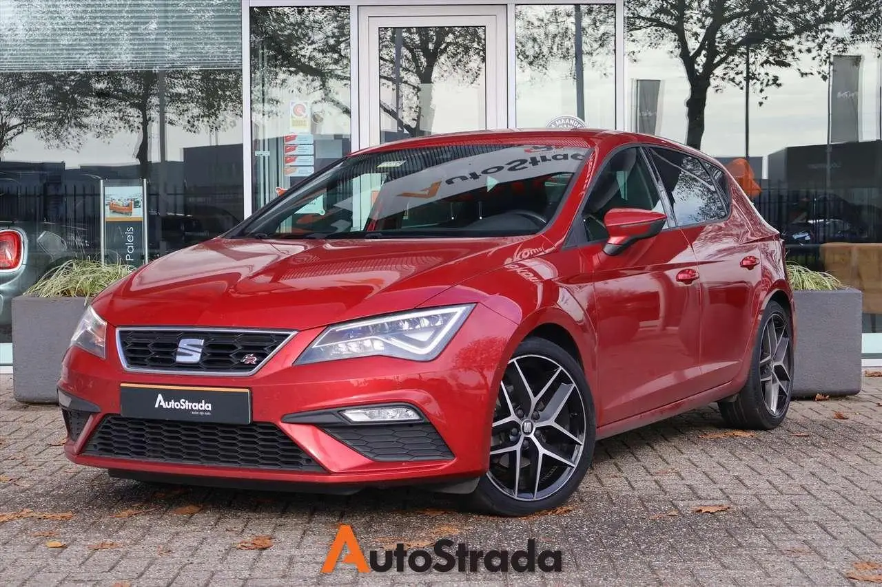 Photo 1 : Seat Leon 2017 Petrol