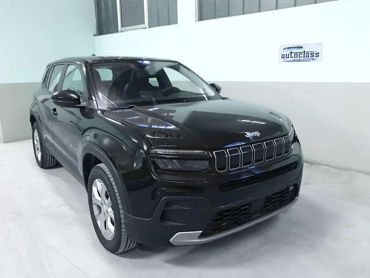 Photo 1 : Jeep Avenger 2024 Petrol