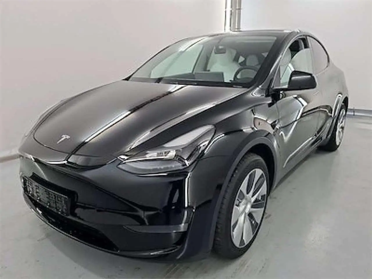 Photo 1 : Tesla Model Y 2022 Électrique