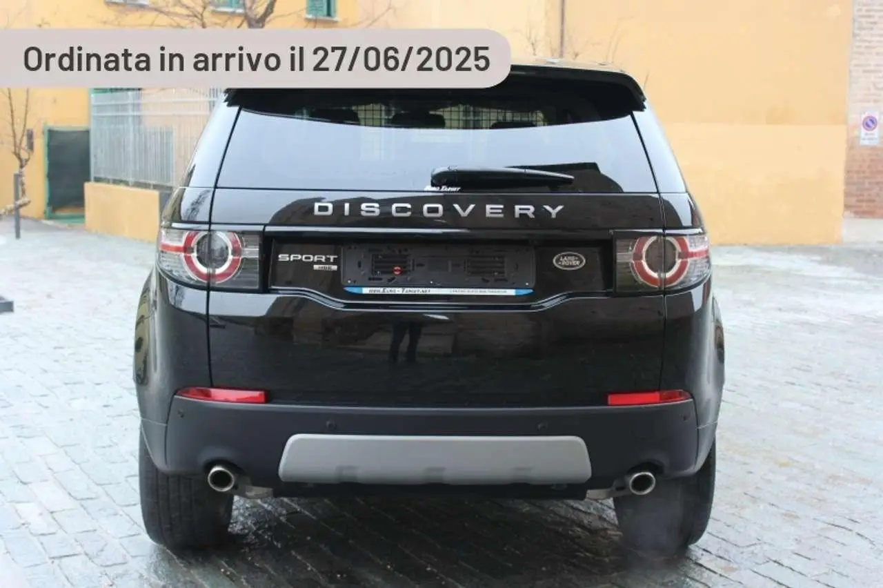 Photo 1 : Land Rover Discovery 2024 Hybride