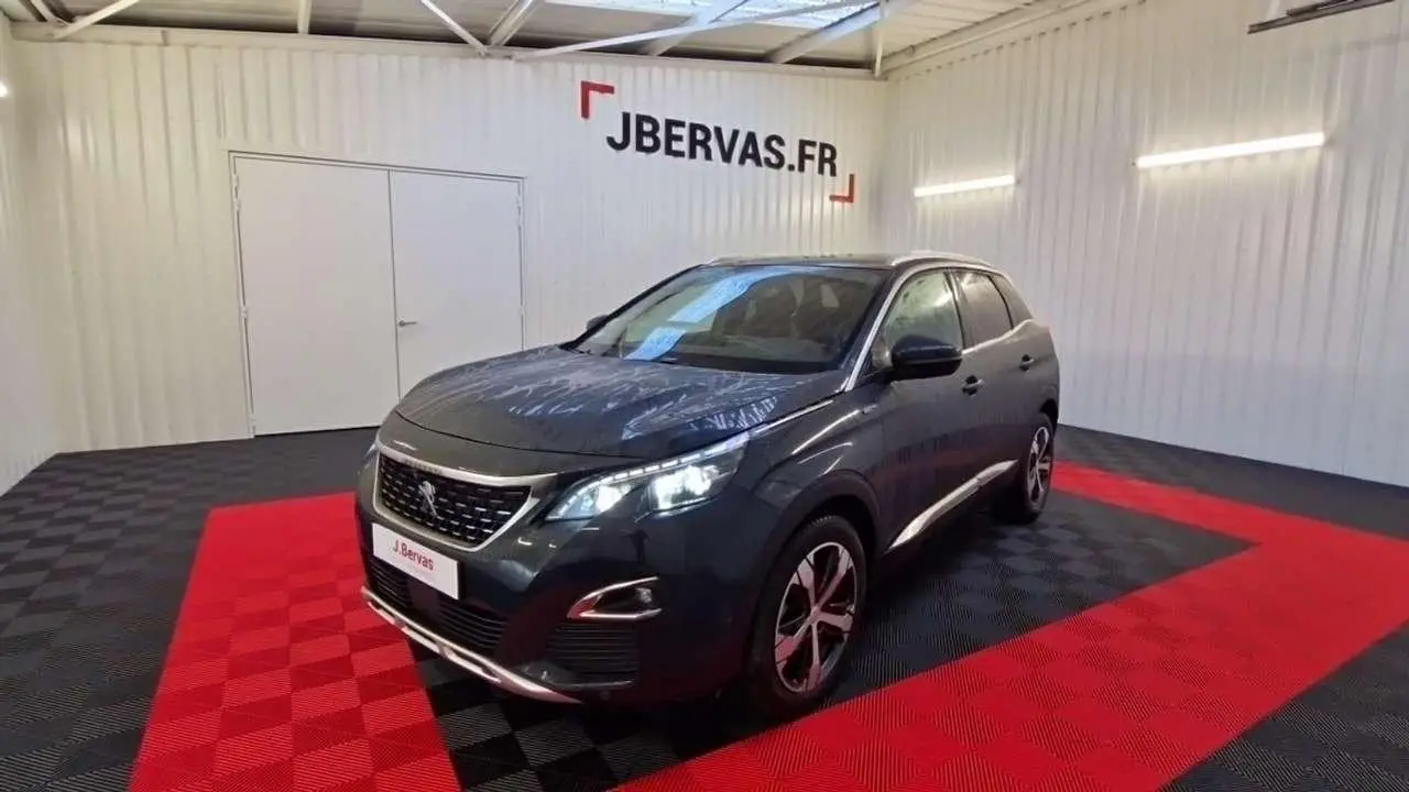 Photo 1 : Peugeot 3008 2020 Diesel