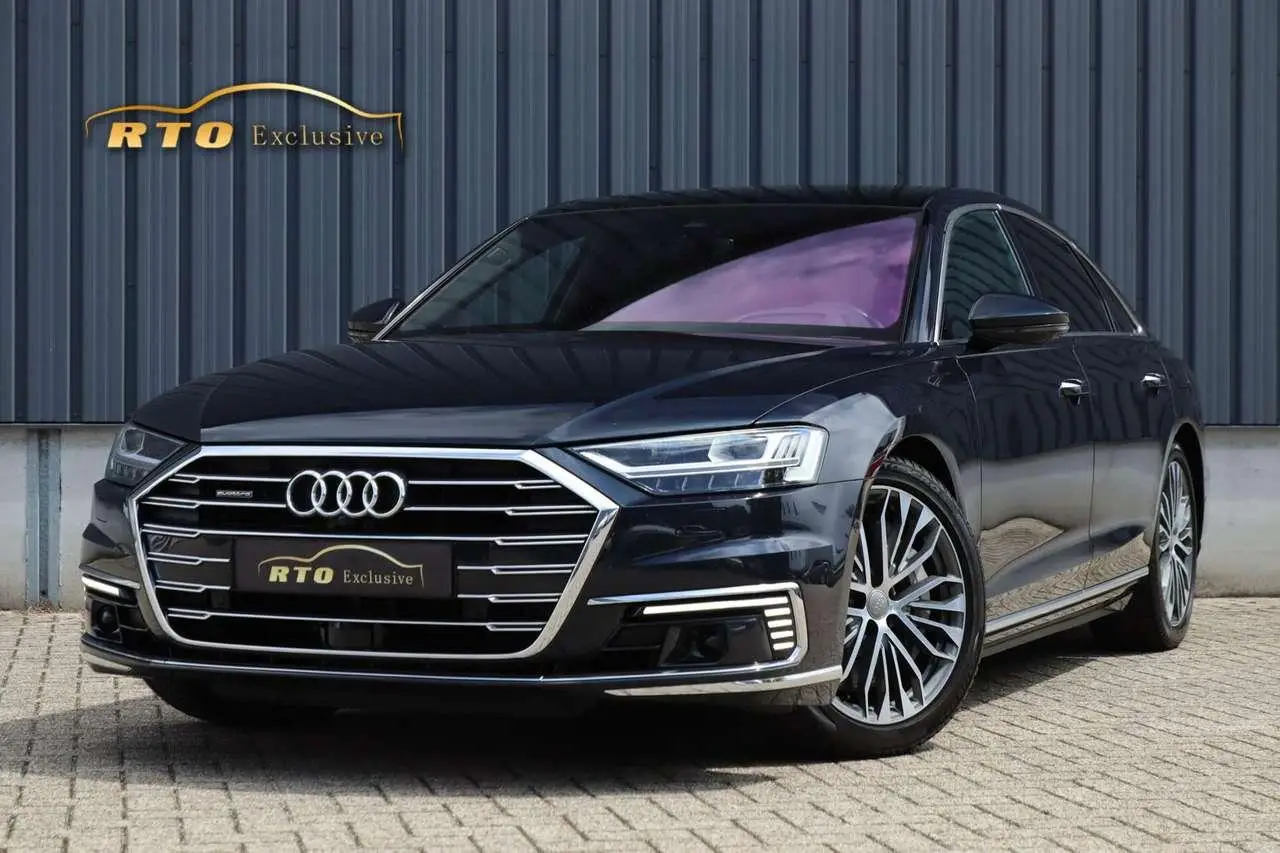 Photo 1 : Audi A8 2021 Hybride