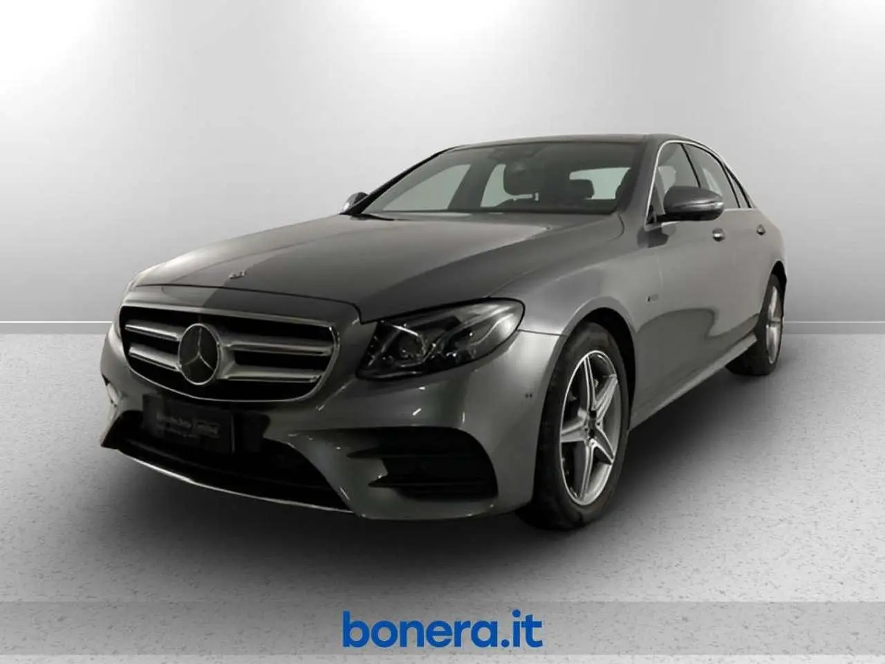 Photo 1 : Mercedes-benz Classe E 2020 Hybride