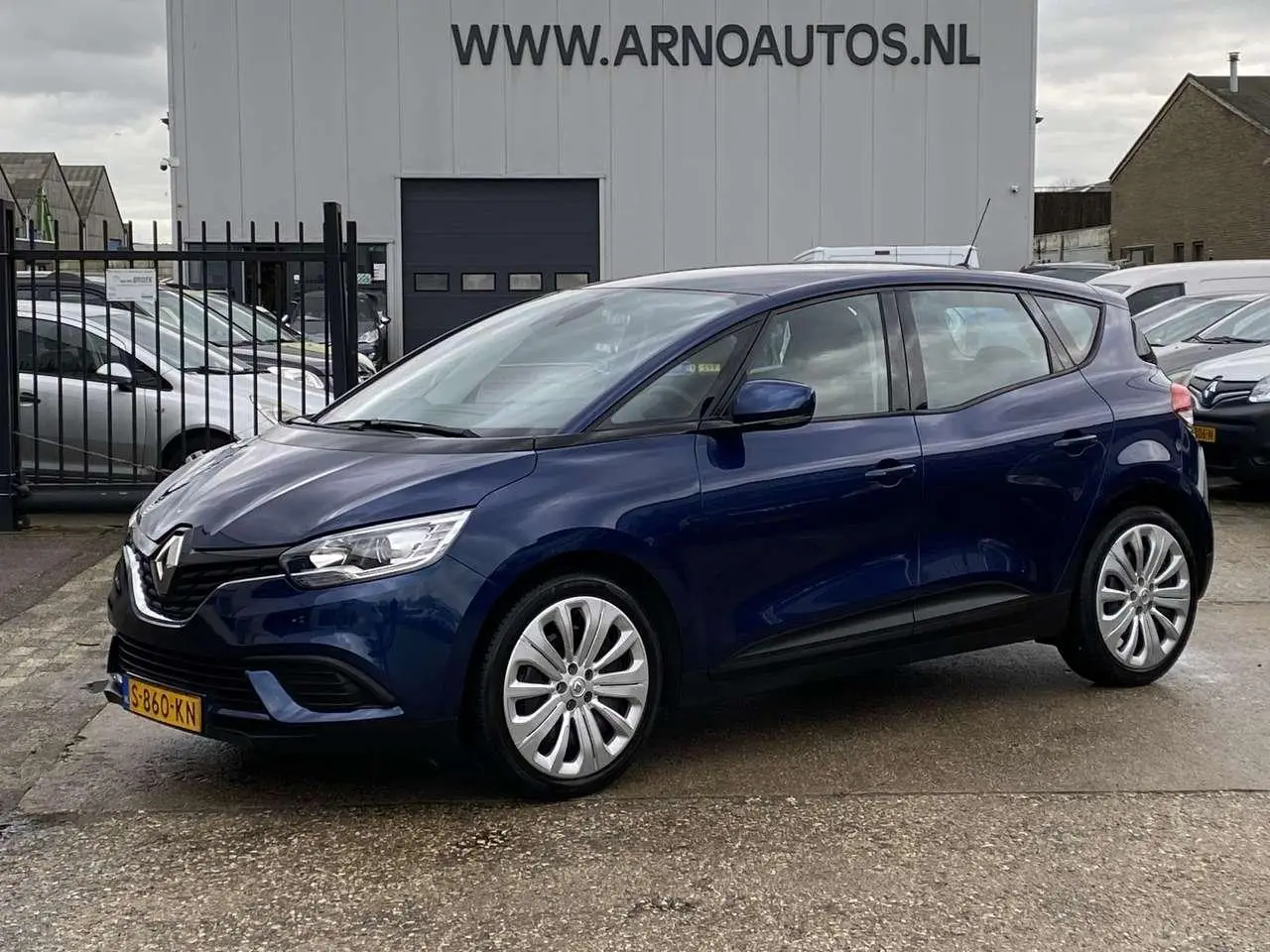 Photo 1 : Renault Scenic 2017 Petrol