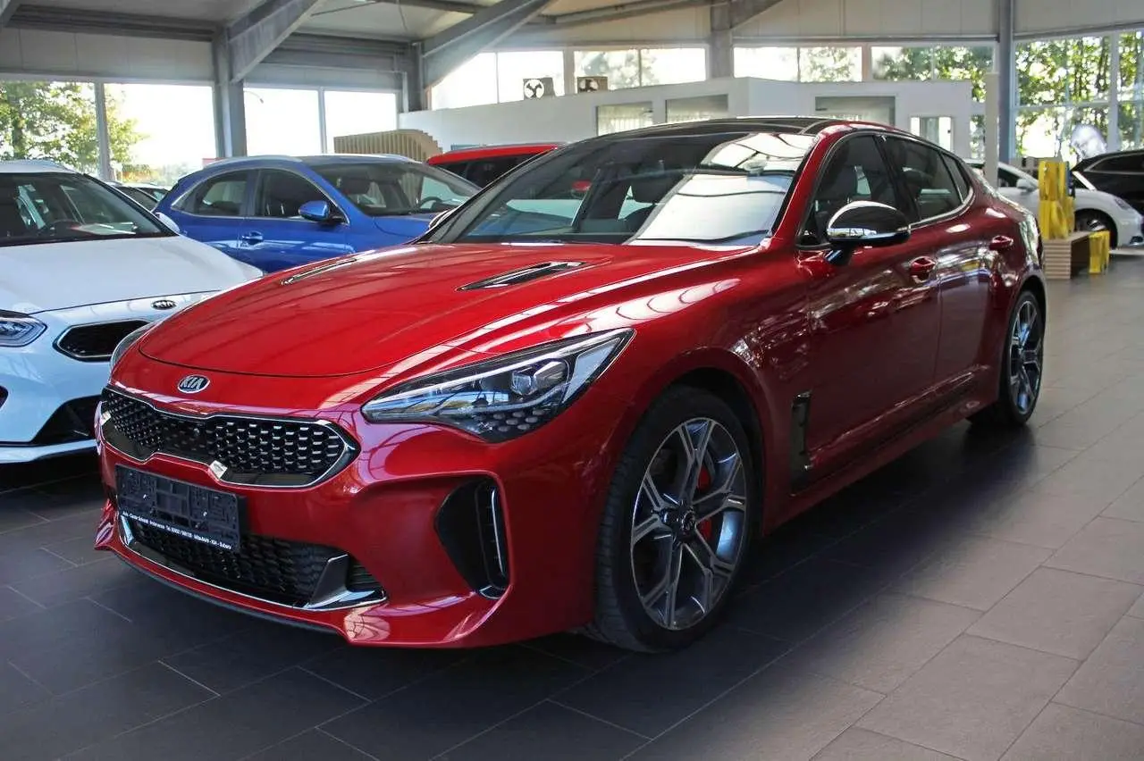 Photo 1 : Kia Stinger 2020 Essence