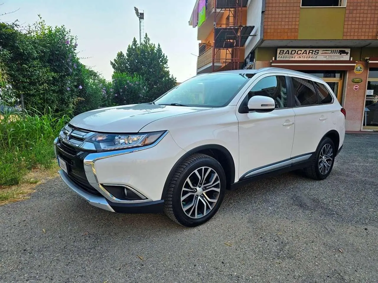 Photo 1 : Mitsubishi Outlander 2018 Diesel