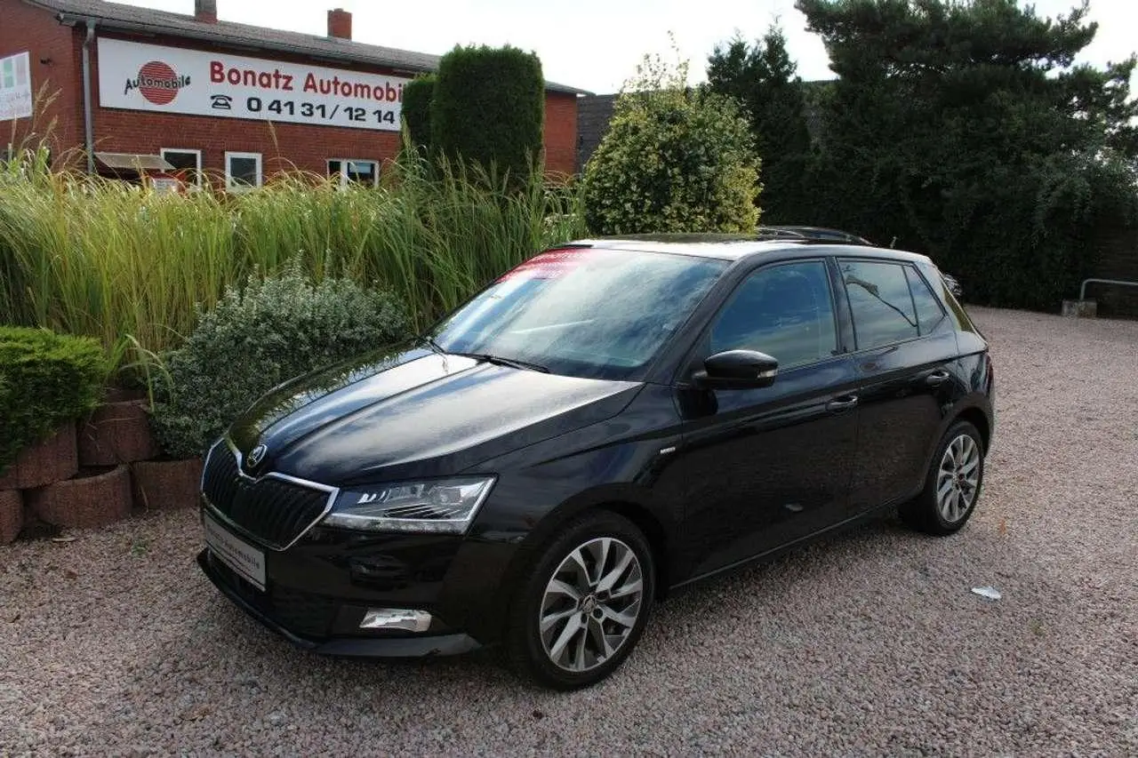 Photo 1 : Skoda Fabia 2021 Petrol