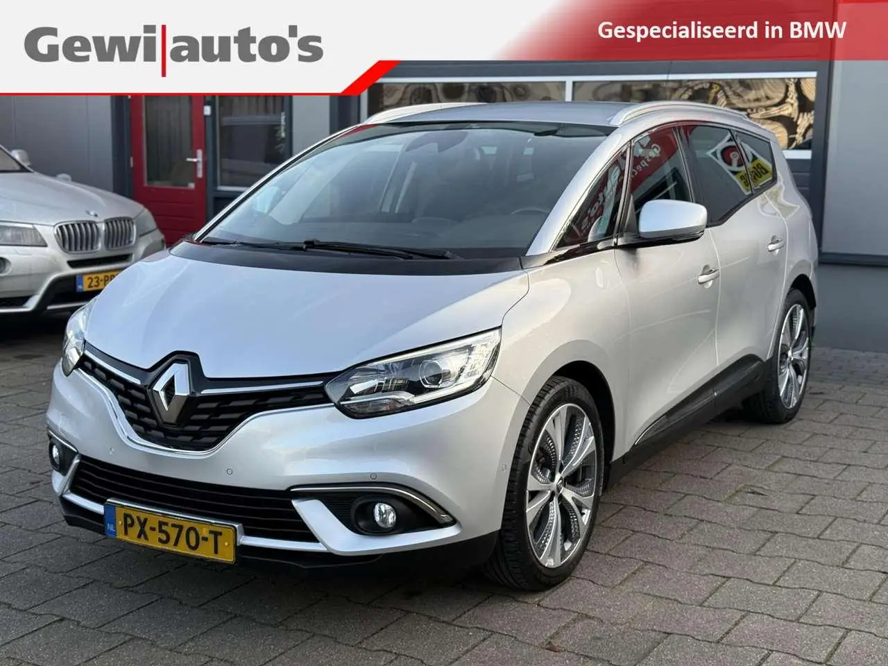 Photo 1 : Renault Grand Scenic 2017 Essence