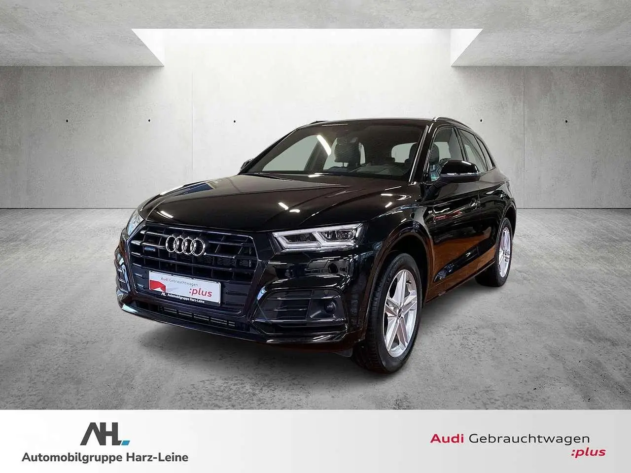 Photo 1 : Audi Q5 2021 Hybride