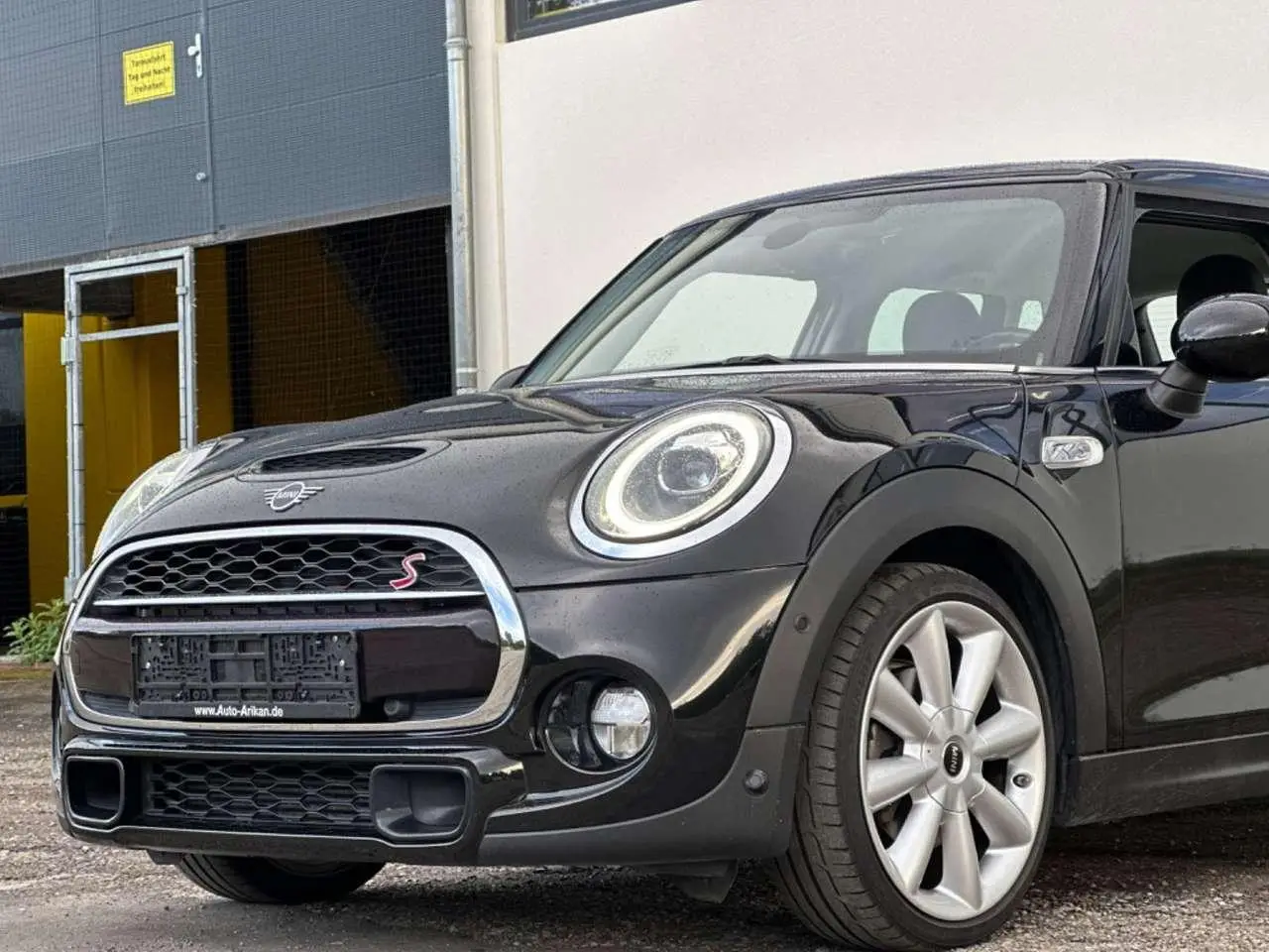 Photo 1 : Mini Cooper 2018 Petrol