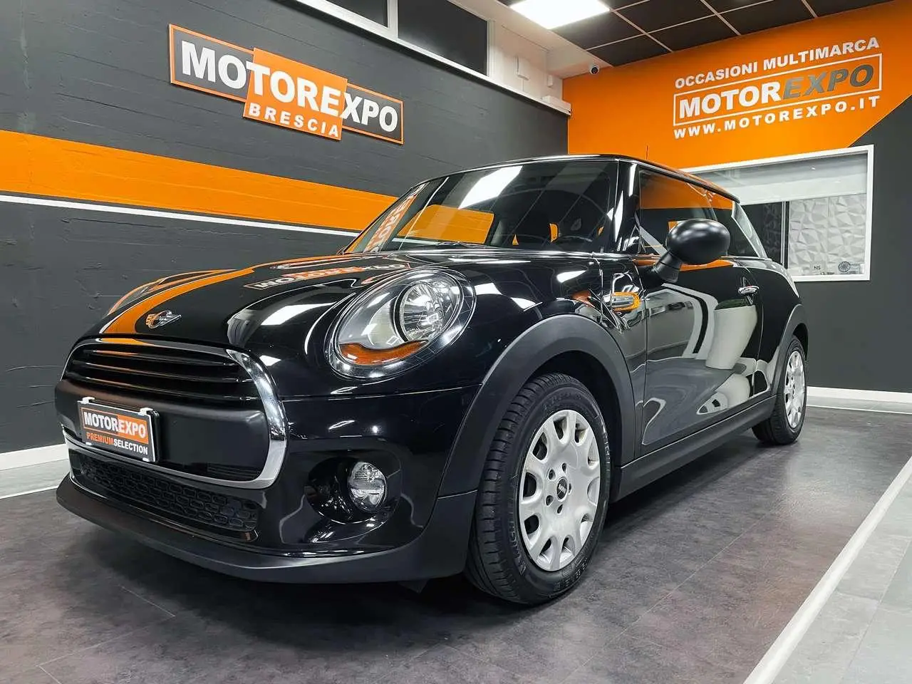 Photo 1 : Mini One 2015 Petrol