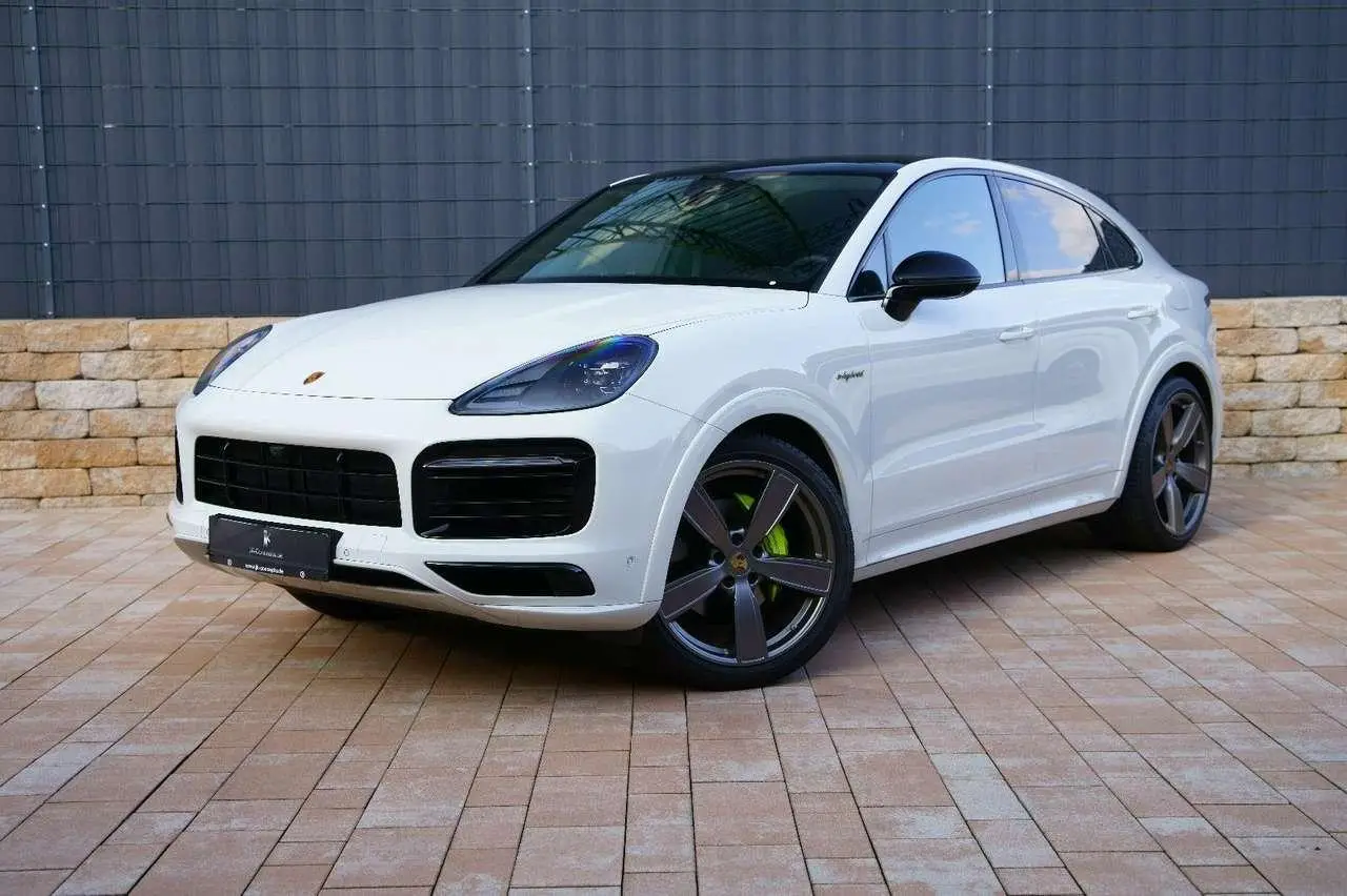 Photo 1 : Porsche Cayenne 2022 Hybride