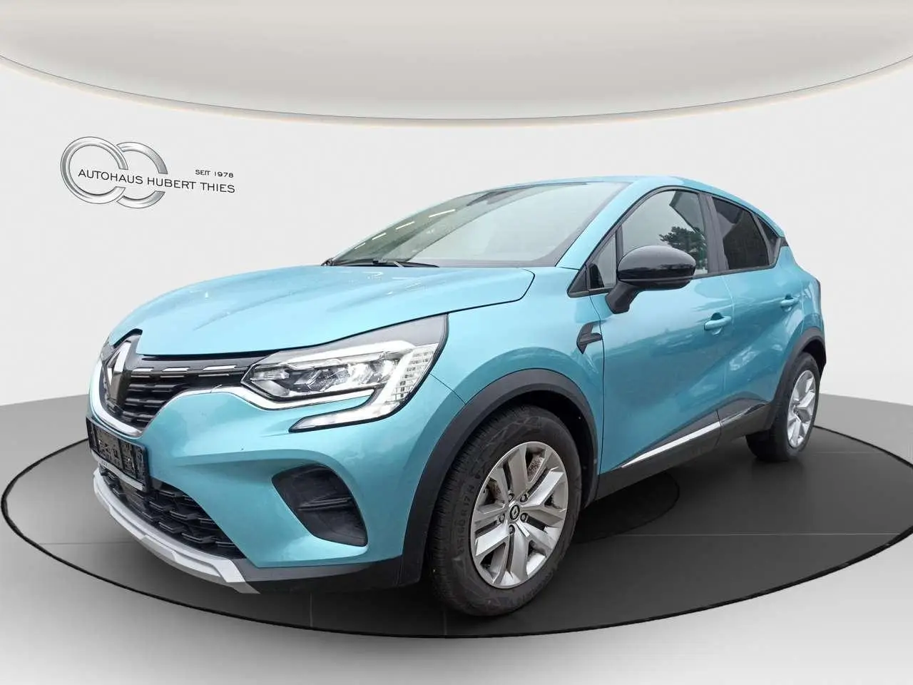 Photo 1 : Renault Captur 2021 Essence