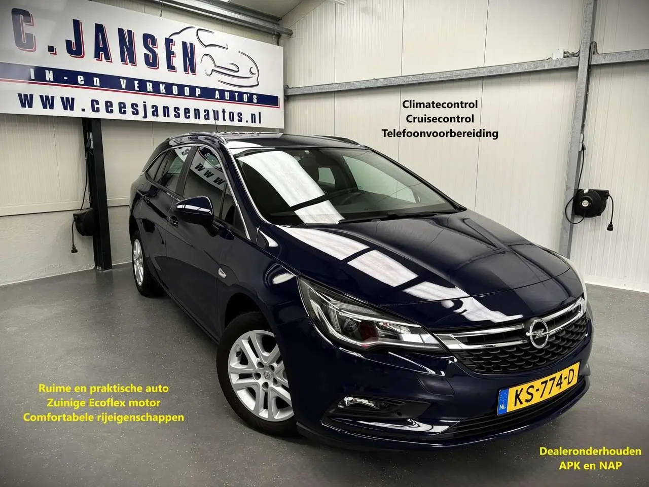 Photo 1 : Opel Astra 2016 Petrol