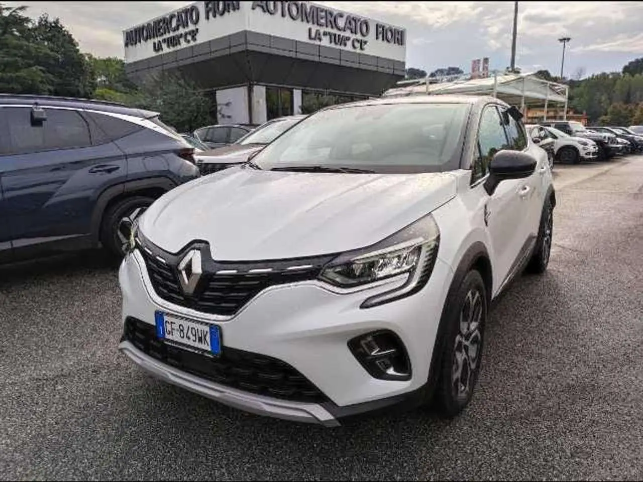 Photo 1 : Renault Captur 2021 Hybride