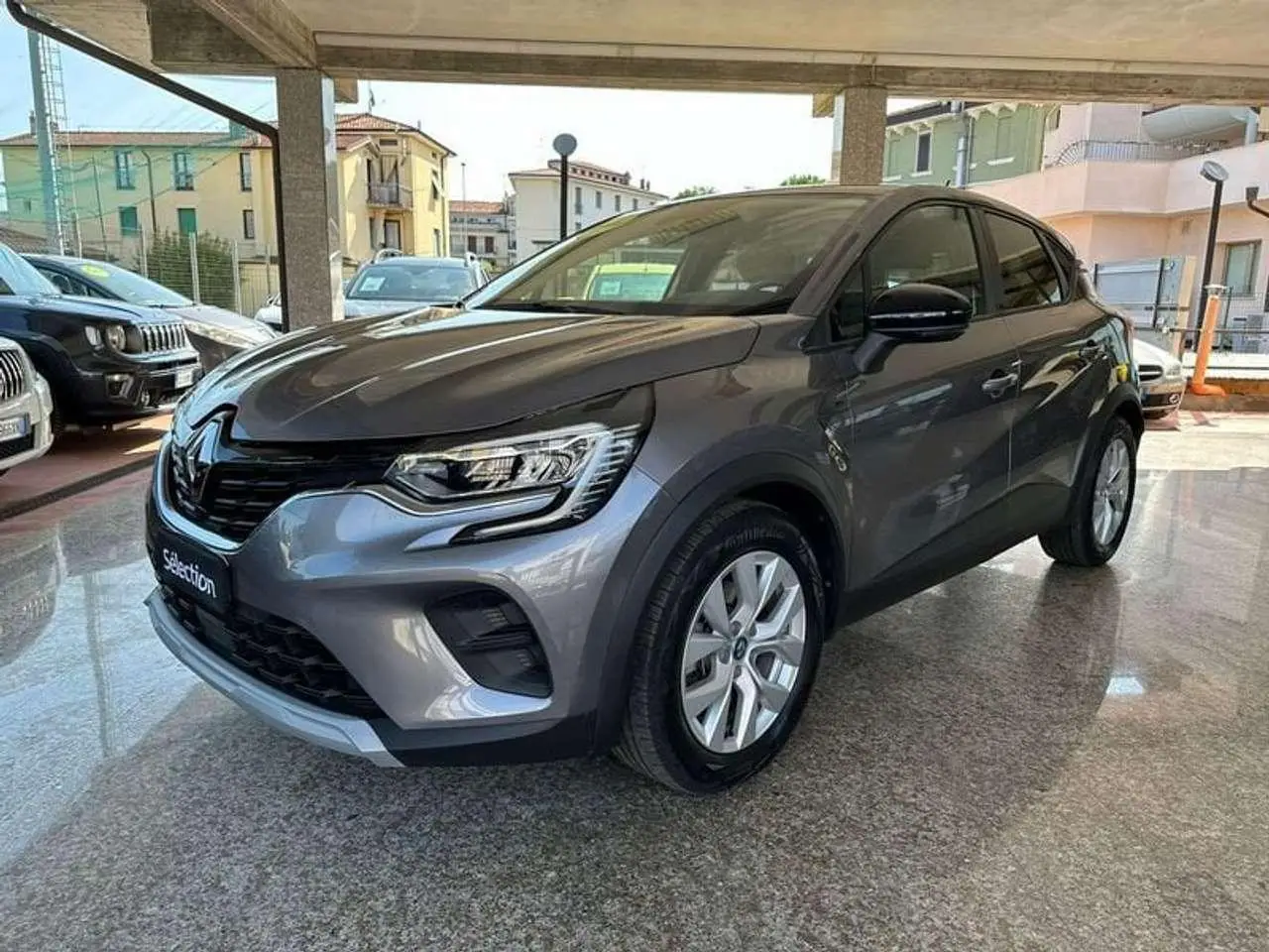 Photo 1 : Renault Captur 2021 Hybride