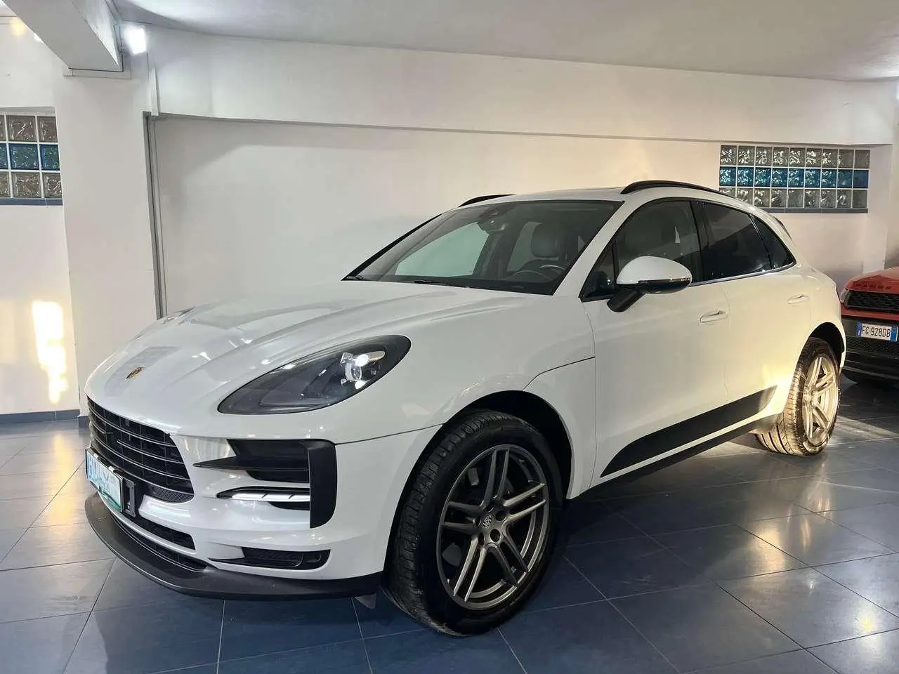 Photo 1 : Porsche Macan 2019 Essence