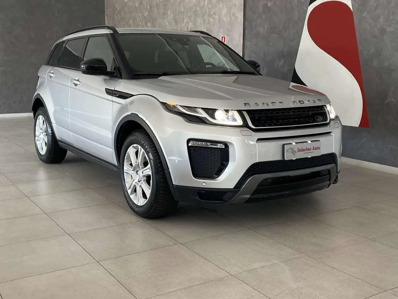 Photo 1 : Land Rover Range Rover Evoque 2019 Diesel