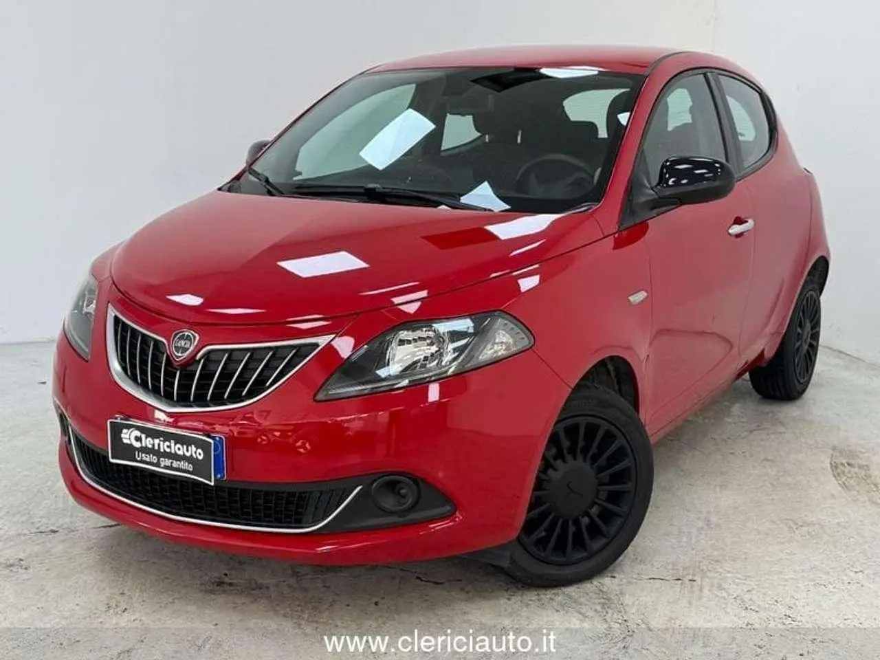 Photo 1 : Lancia Ypsilon 2021 Essence