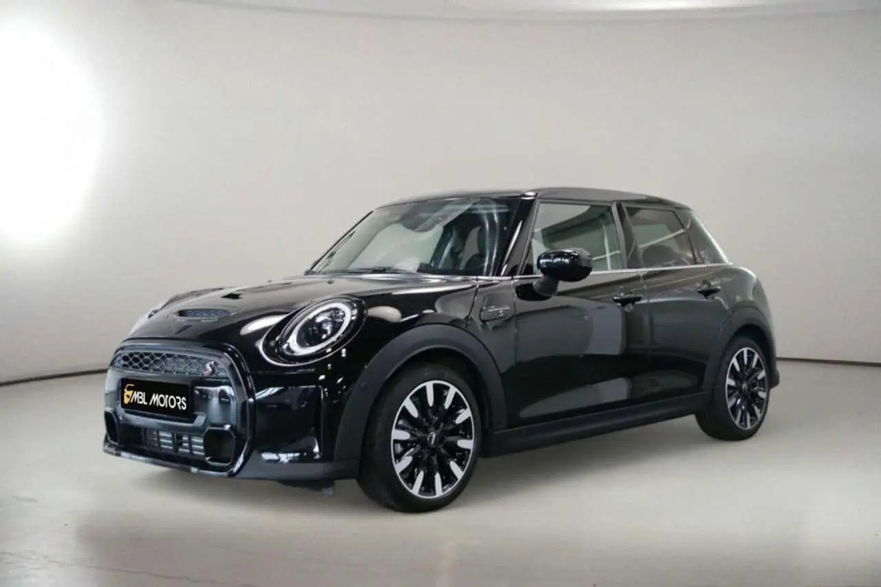 Photo 1 : Mini Cooper 2022 Essence