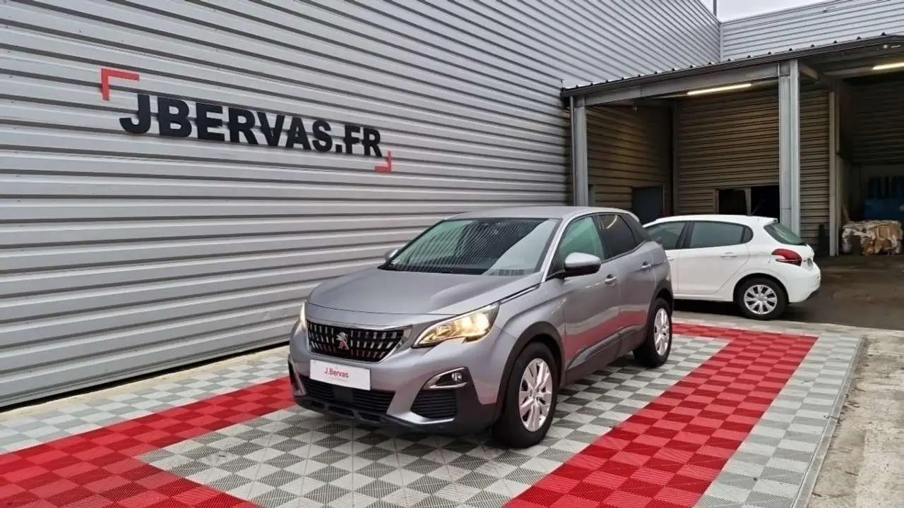 Photo 1 : Peugeot 3008 2019 Diesel