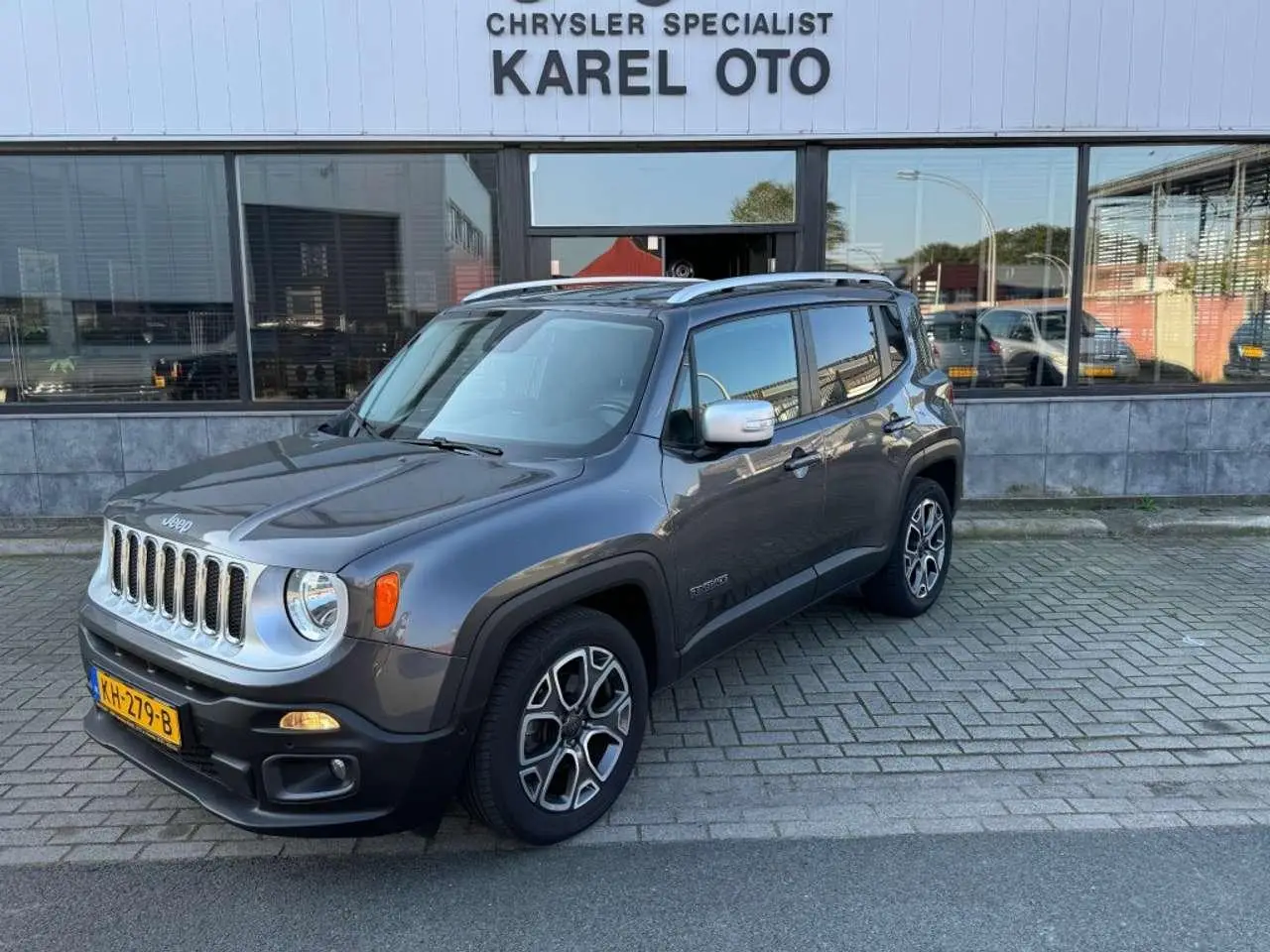 Photo 1 : Jeep Renegade 2016 Petrol