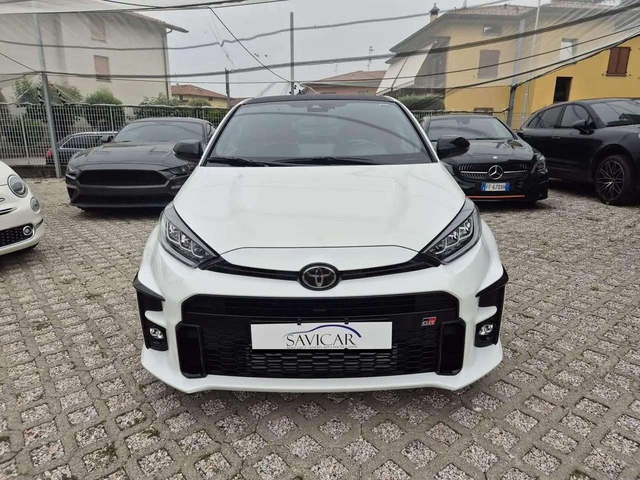 Photo 1 : Toyota Yaris 2024 Petrol