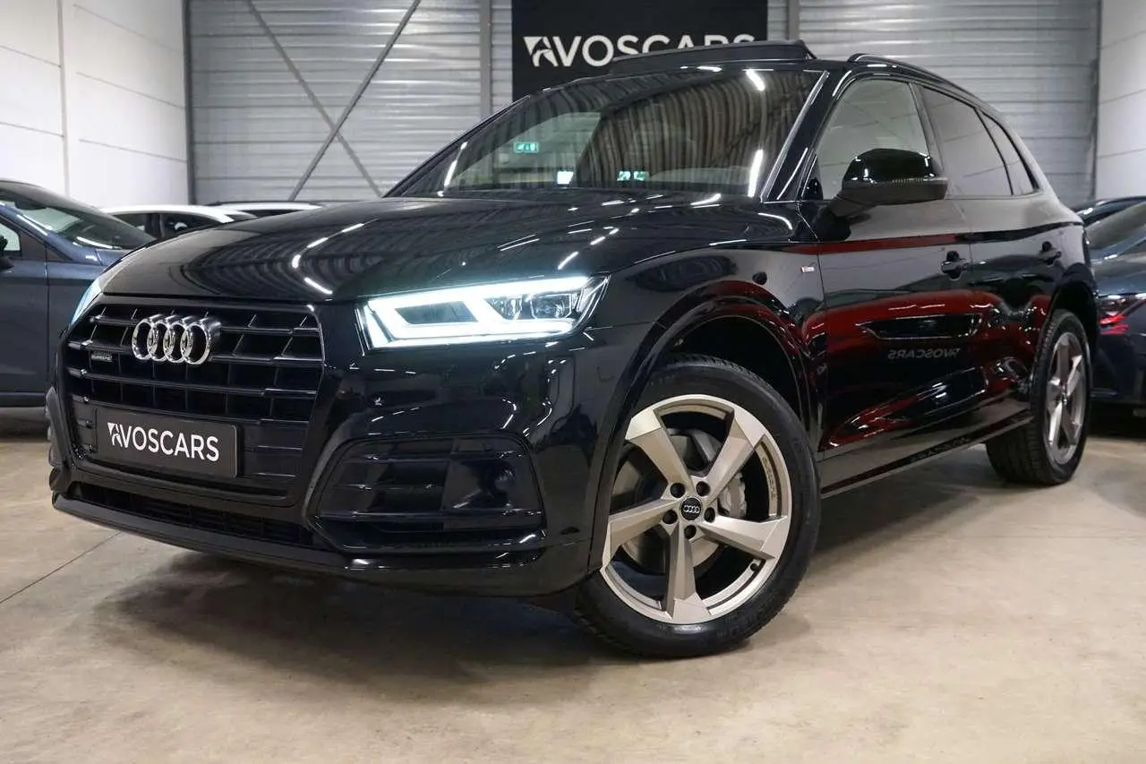 Photo 1 : Audi Q5 2019 Petrol