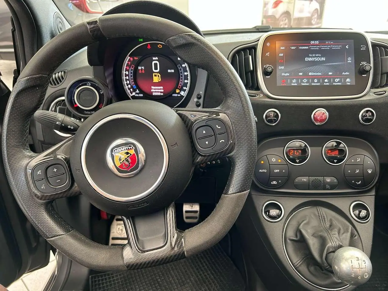 Photo 1 : Abarth 595 2022 Essence